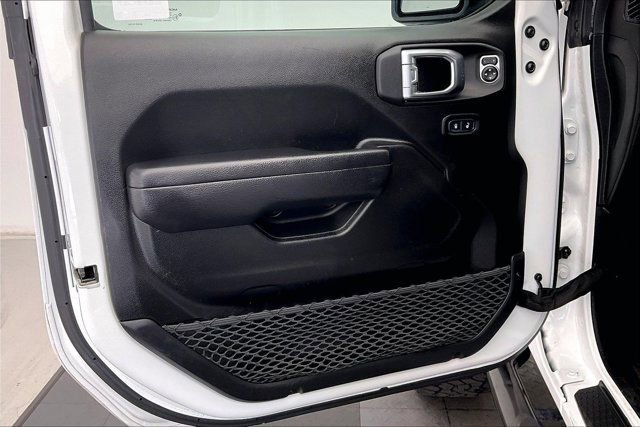 Used 2023 Jeep Wrangler Unlimited w/ Cold Weather Group image 26