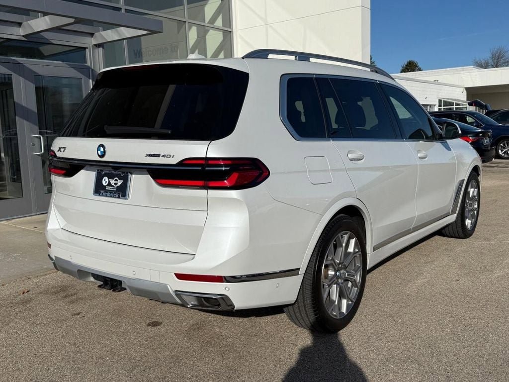 Used 2023 BMW X7 xDrive40i w/ Premium Package AWD/4WD image 3