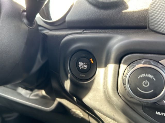 Used 2023 Jeep Wrangler Unlimited Sahara image 28