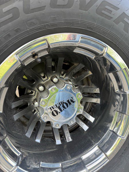 Used 2005 GMC Sierra 3500 SLT w/ Heavy-Duty Power Package image 13