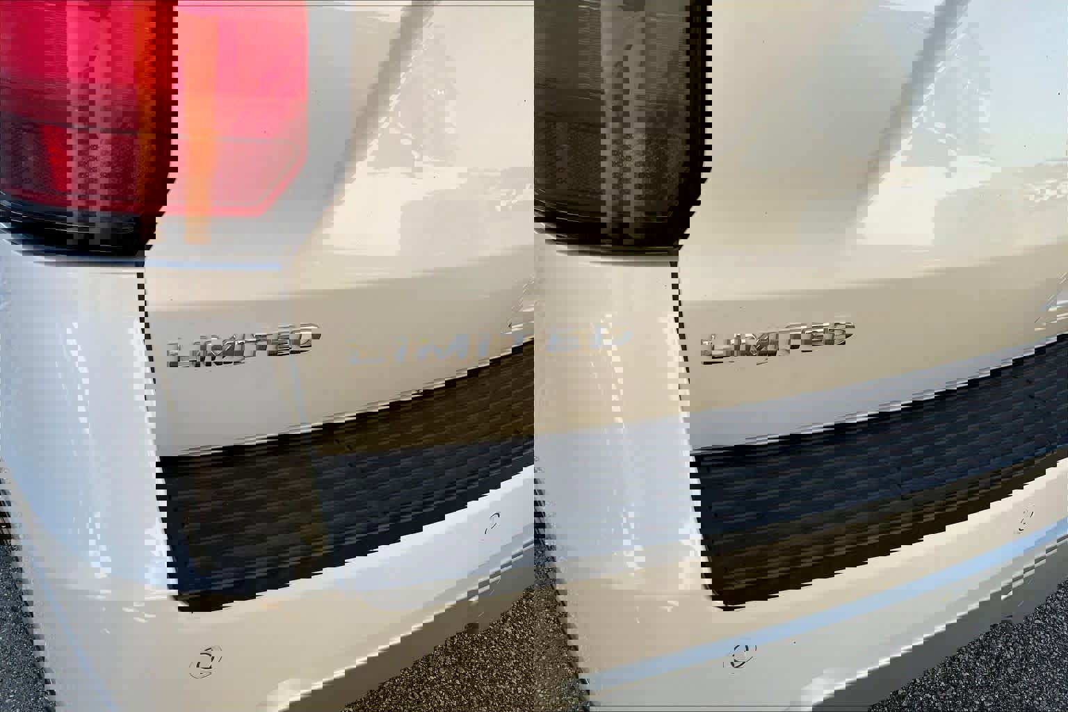 Used 2018 Ford Expedition Limited w/ Equipment Group 302A image 30