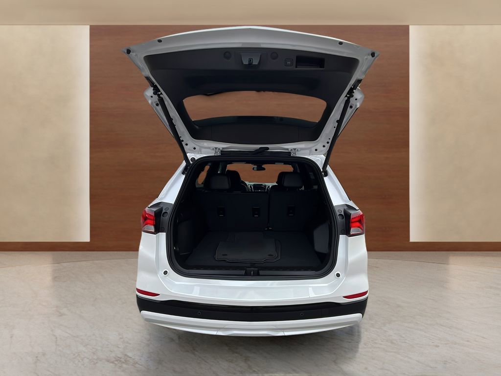 Used 2024 Chevrolet Equinox Premier image 17