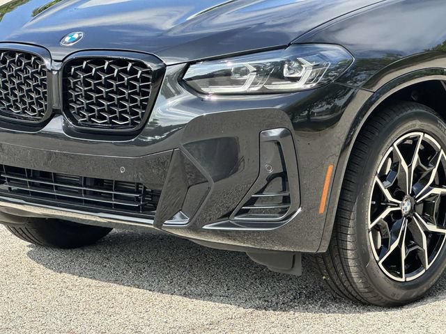Certified 2025 BMW X4 xDrive30i w/ Premium Package AWD/4WD image 13