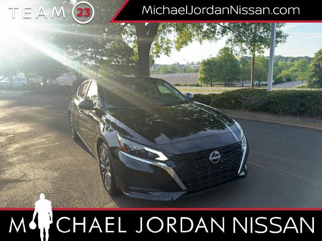 Certified 2025 Nissan Altima 2.5 SV FWD image 1