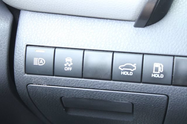 Used 2024 Toyota Camry SE FWD image 21