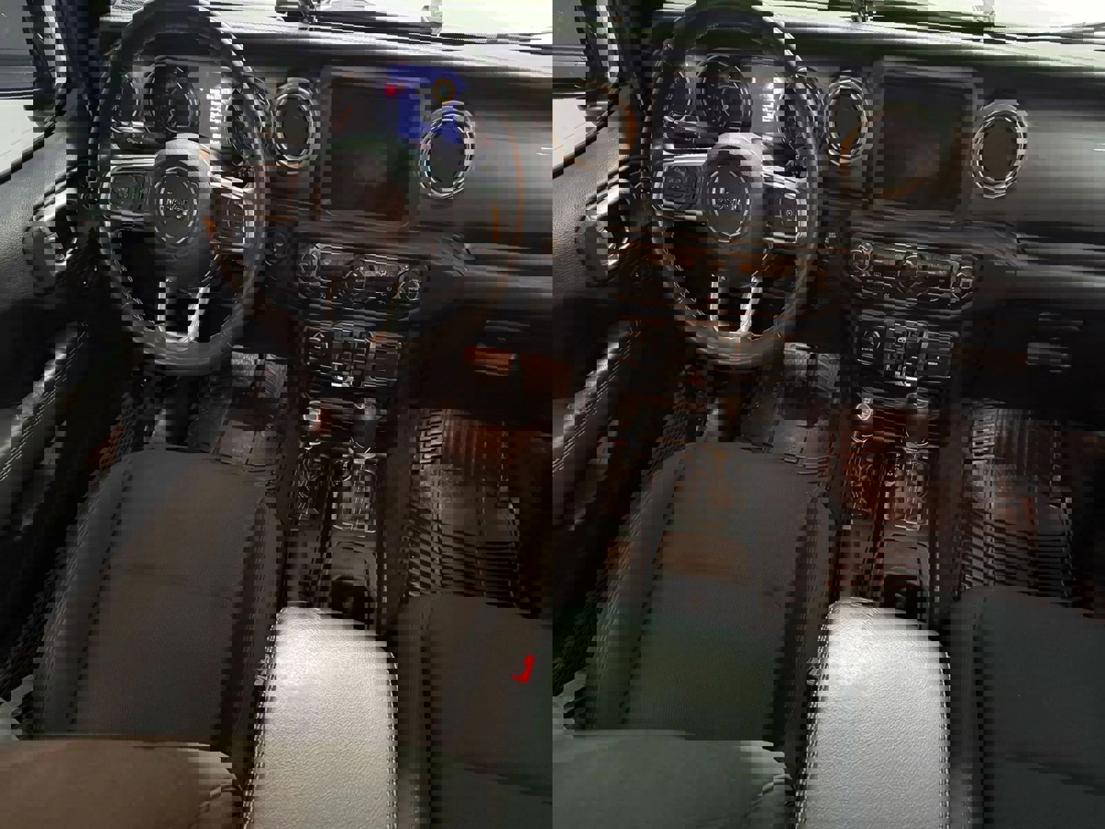 Used 2019 Jeep Wrangler Unlimited Sahara image 10