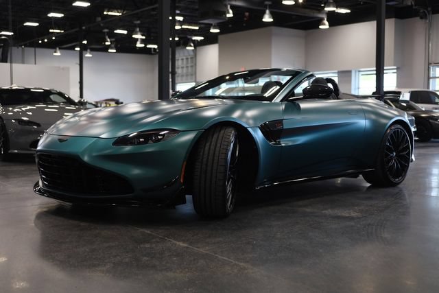 Used 2023 Aston Martin V8 Vantage Roadster RWD image 4