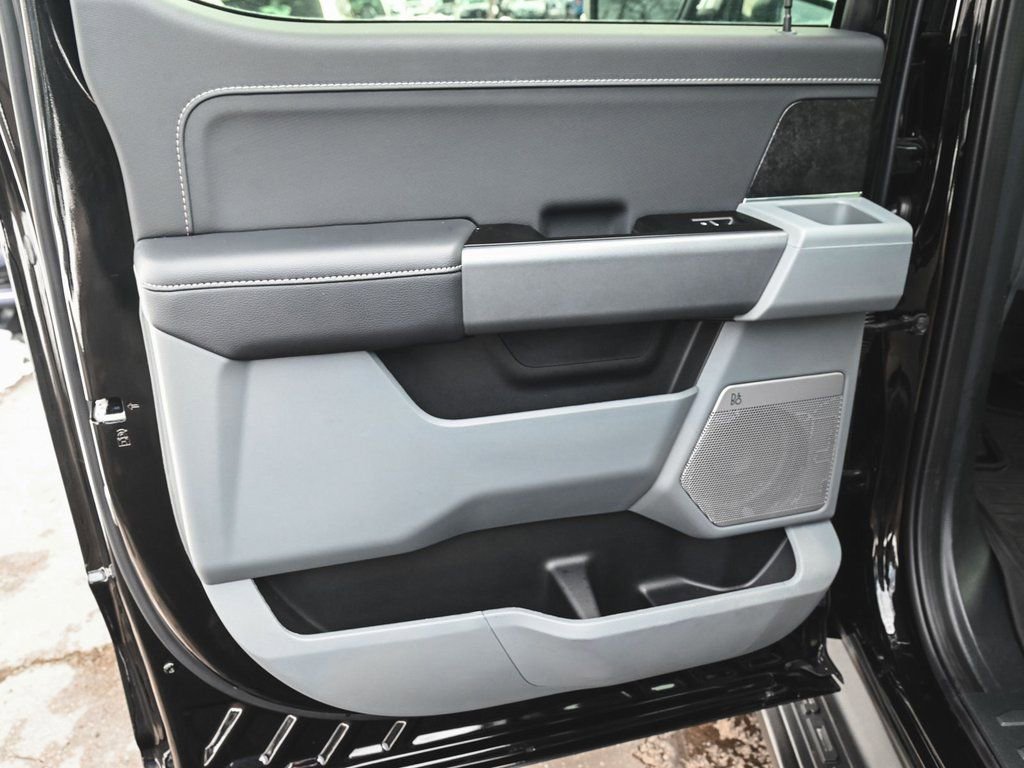 Used 2025 Ford F150 Lightning Flash image 10