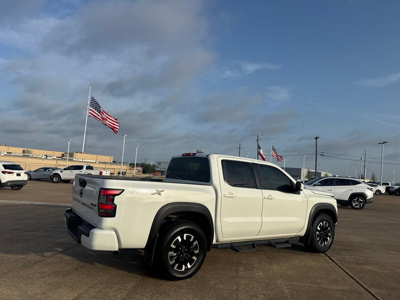 Used 2022 Nissan Frontier Pro-X RWD image 21