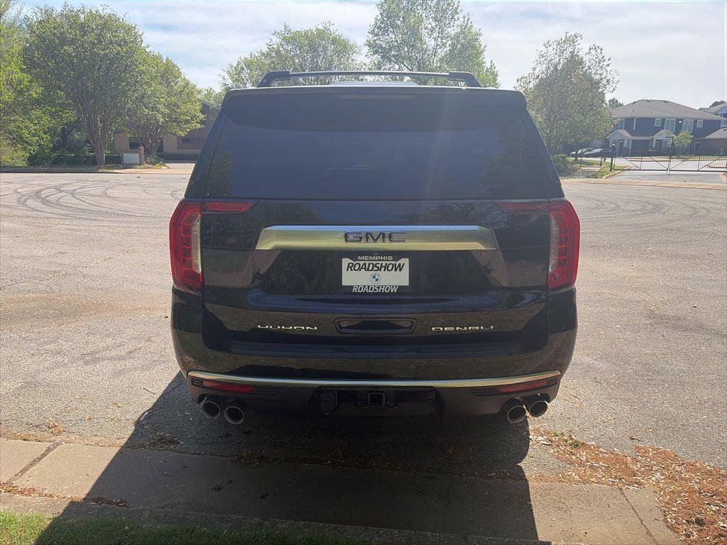 Used 2022 GMC Yukon Denali image 4