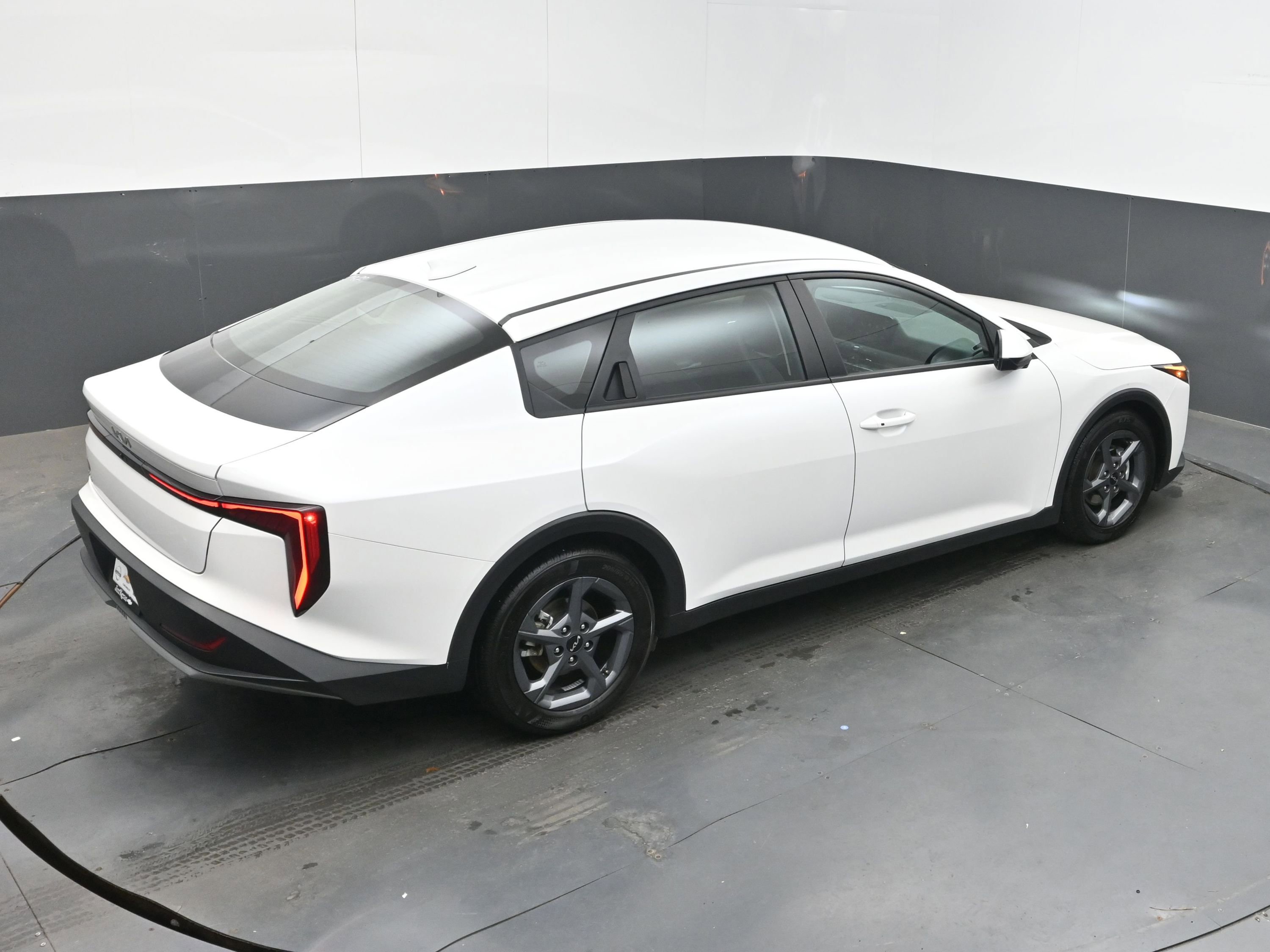 Used 2025 Kia K4 FWD image 37