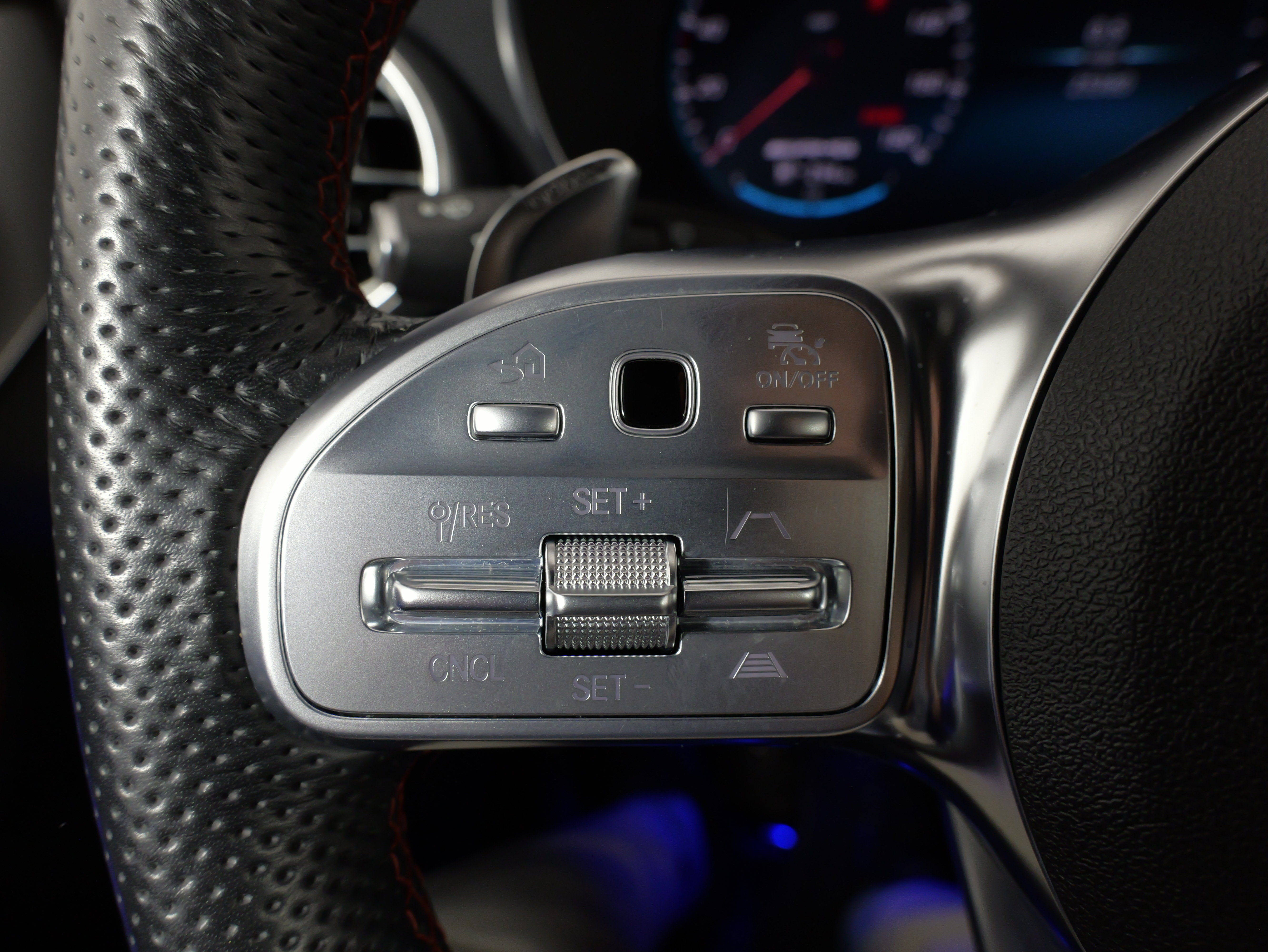 Used 2022 Mercedes-Benz GLC 43 AMG 4MATIC image 37