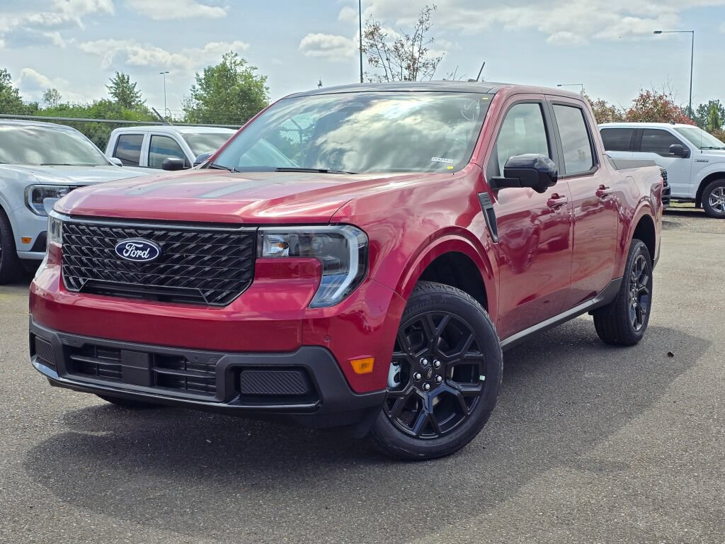 New 2026 Ford Maverick Lariat w/ Black Appearance Package