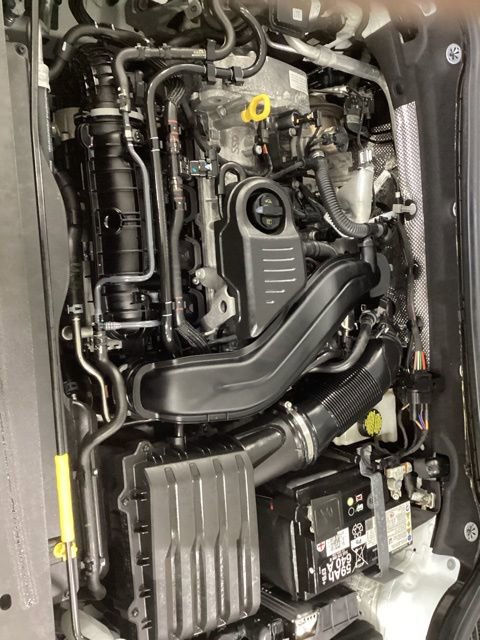 Used 2025 Volkswagen Taos SE image 22