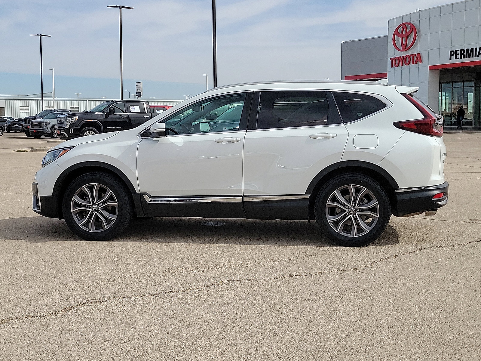 Used 2022 Honda CR-V Touring image 2