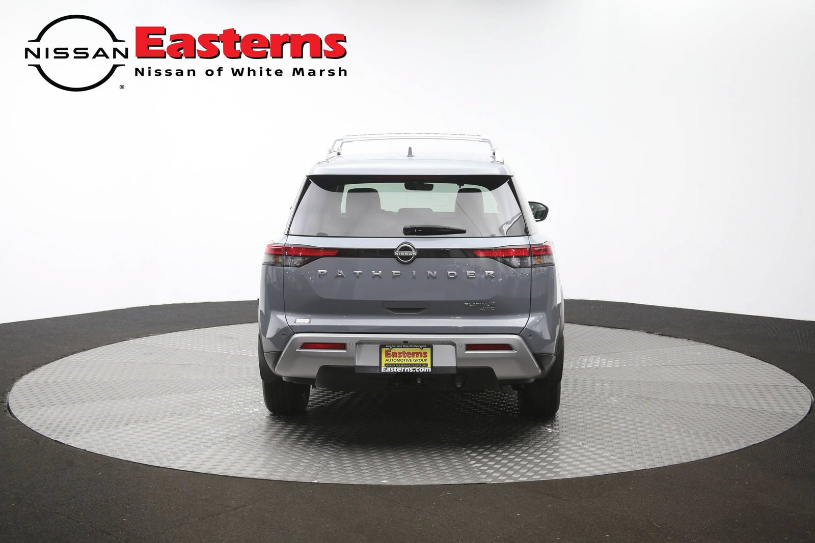 Used 2023 Nissan Pathfinder Platinum w/ Cargo Package AWD/4WD image 35