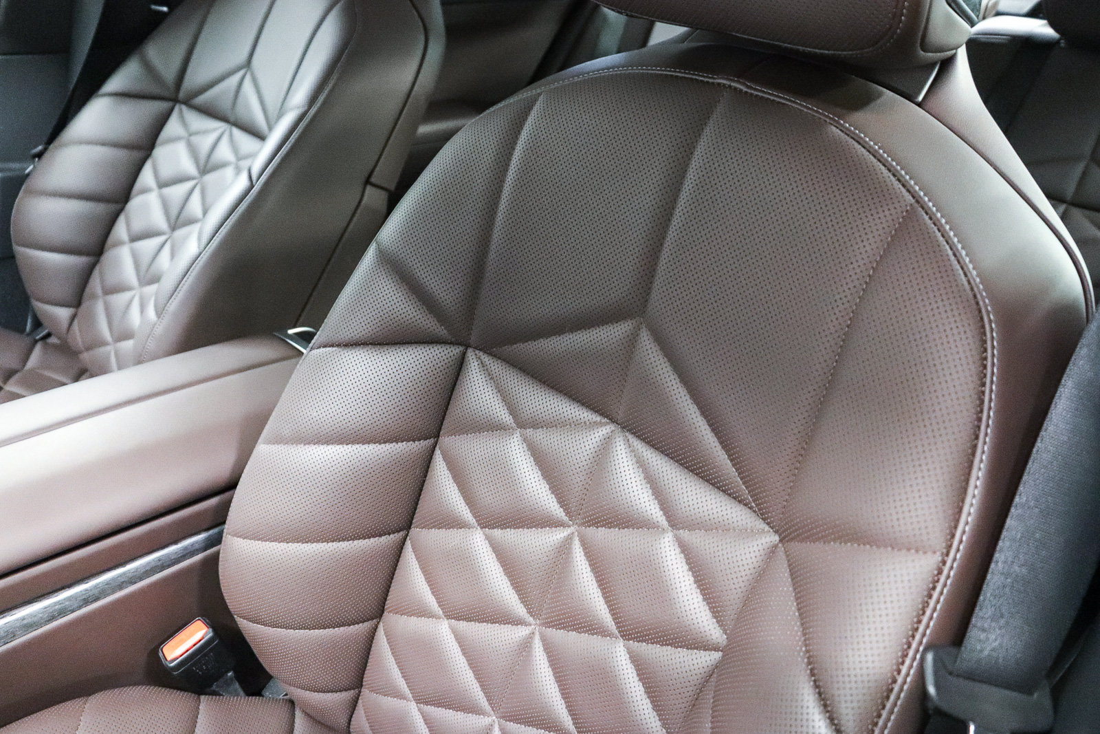 Certified 2023 BMW 740i RWD image 22