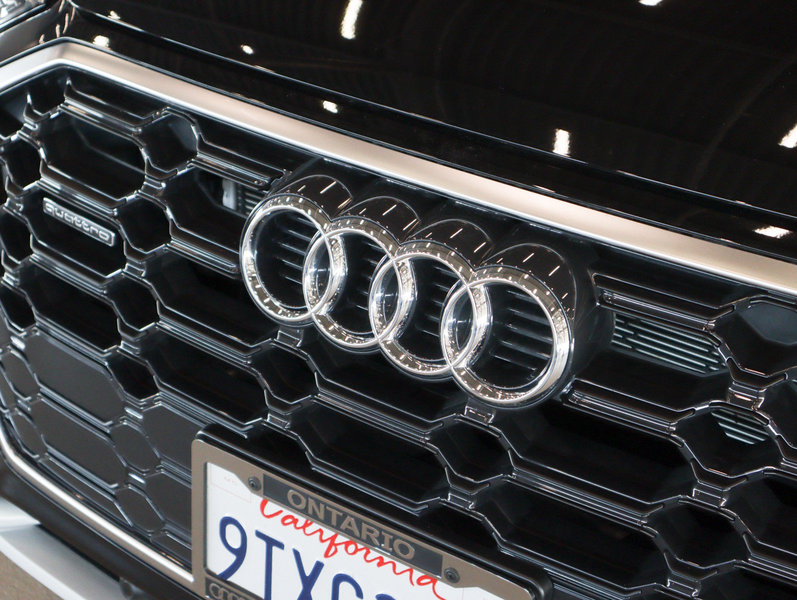 Certified 2025 Audi Q5 e Premium AWD/4WD image 13