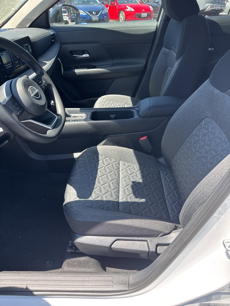 New 2026 Nissan Kicks SV w/ Cold Weather Package AWD/4WD image 9