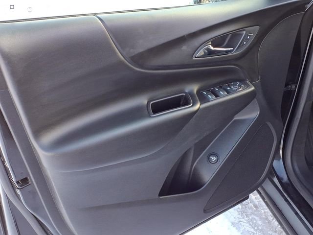Used 2020 Chevrolet Equinox LT w/ Driver Convenience Package image 7