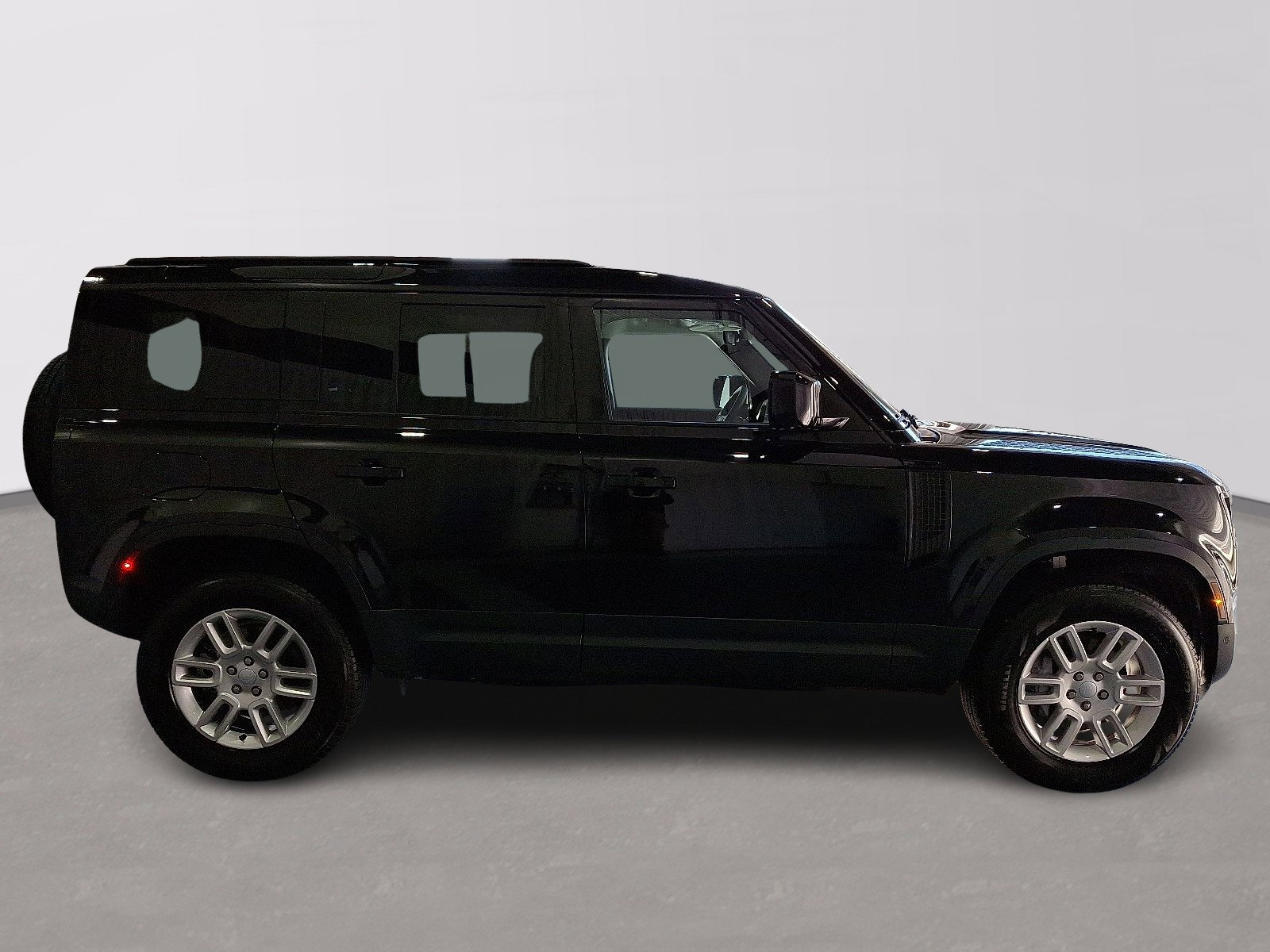 Certified 2025 Land Rover Defender 110 S image 5