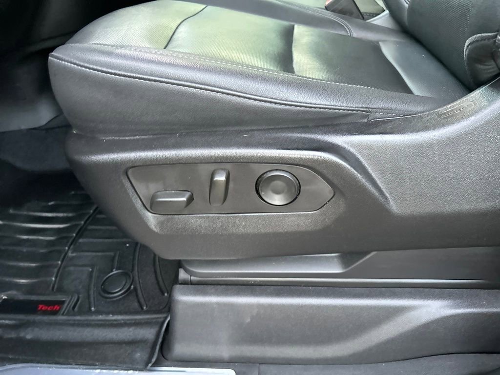 Used 2022 GMC Sierra 1500 SLT image 16