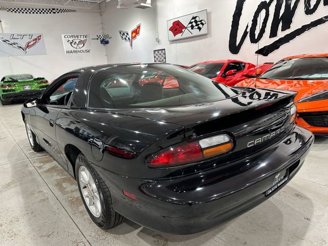 Used 2002 Chevrolet Camaro LT RWD image 3