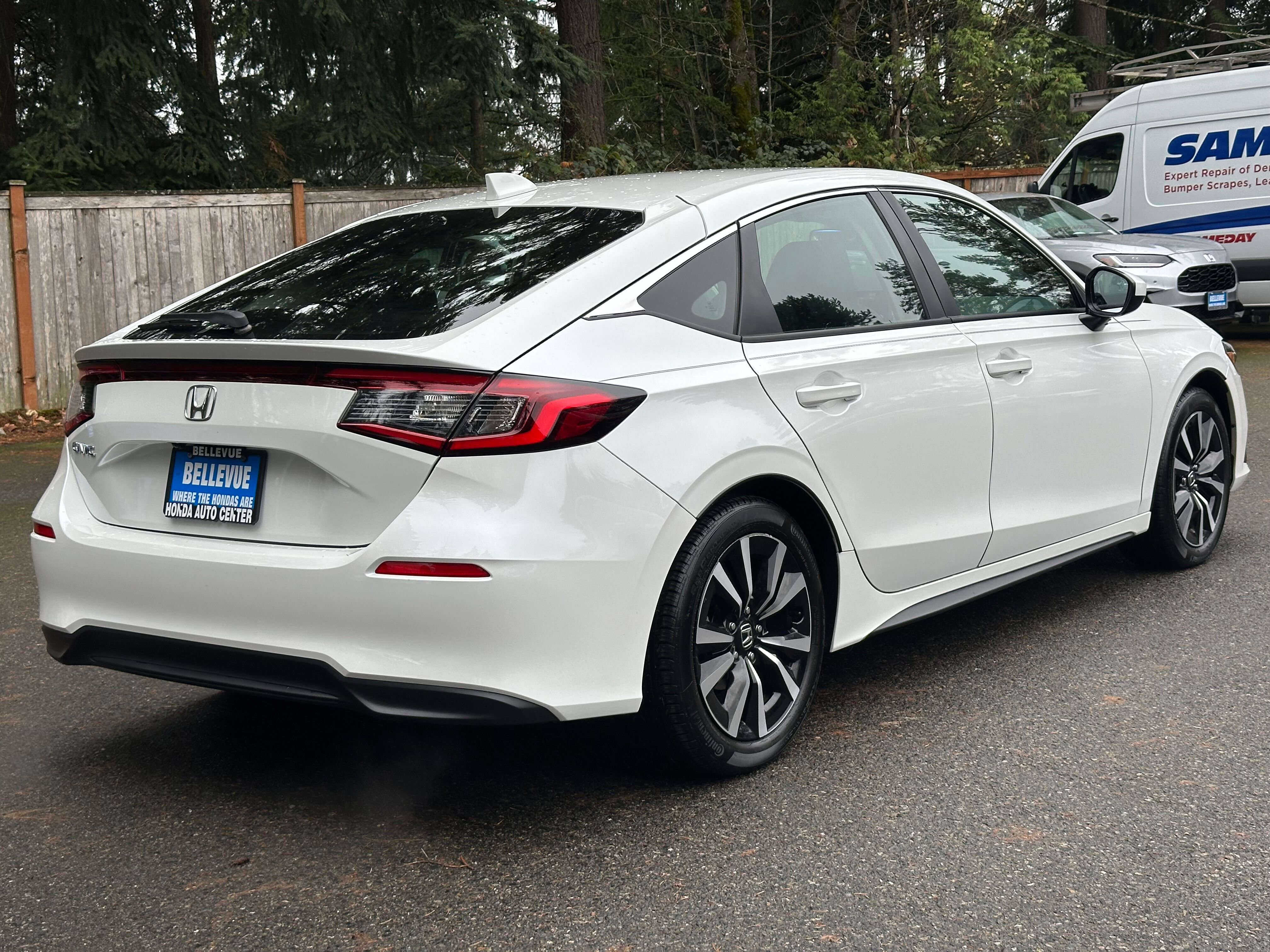 Used 2024 Honda Civic EX-L image 7