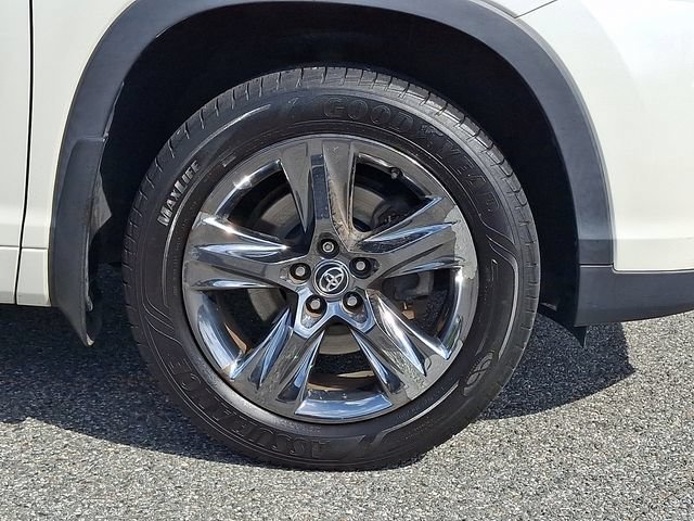 Used 2019 Toyota Highlander Limited Platinum AWD/4WD image 8