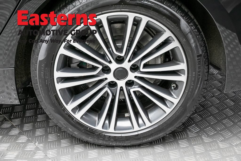 Used 2019 BMW 530i xDrive AWD/4WD image 8
