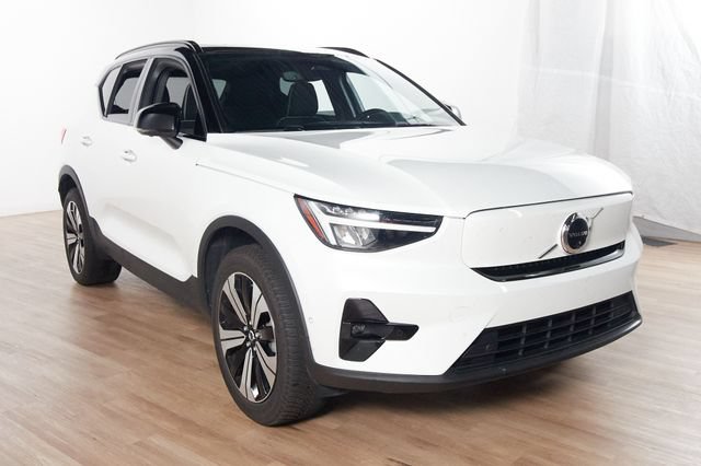 Certified 2023 Volvo XC40 Recharge Plus AWD/4WD image 3