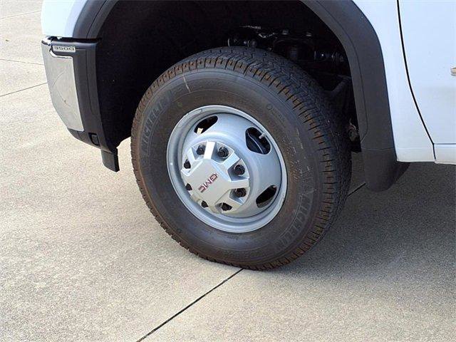New 2025 GMC Sierra 3500 Pro w/ Convenience Package image 18
