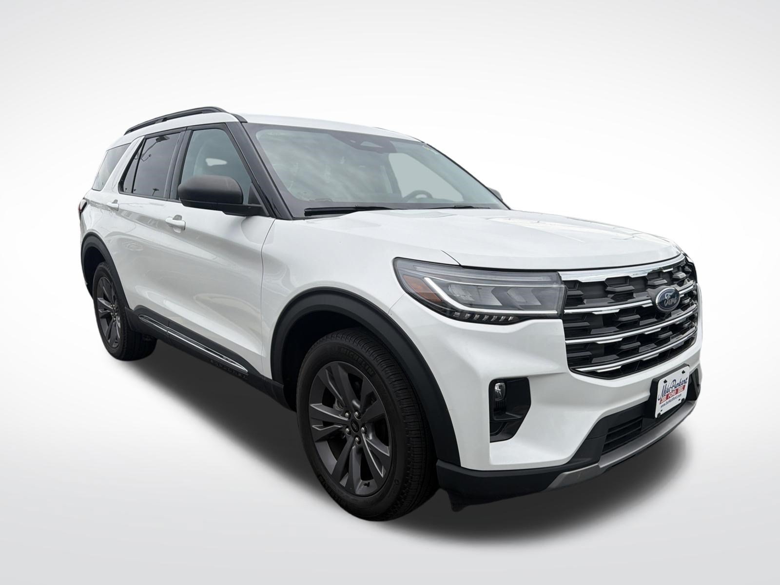 Used 2025 Ford Explorer Active w/ Active Comfort Package AWD/4WD image 4