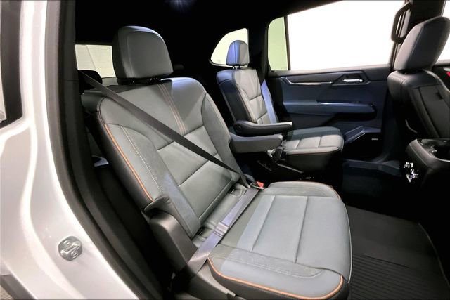 Used 2025 GMC Acadia AT4 w/ LPO, Floor Liner Package image 26