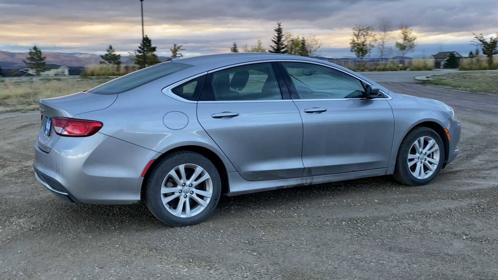 Certified 2016 Chrysler 200 Limited w/ Convenience Group image 9