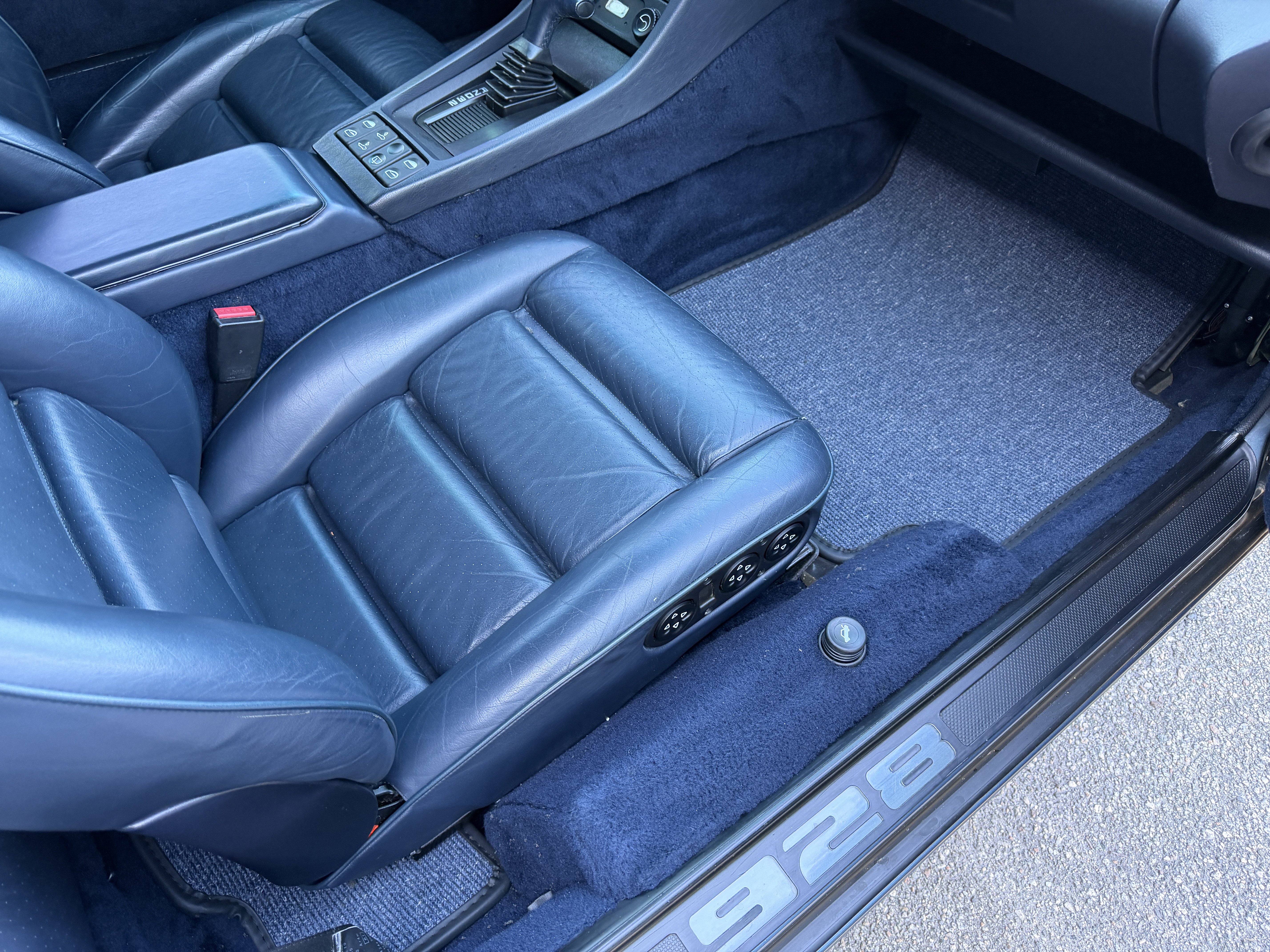 Used 1987 Porsche 928 S4 RWD image 18