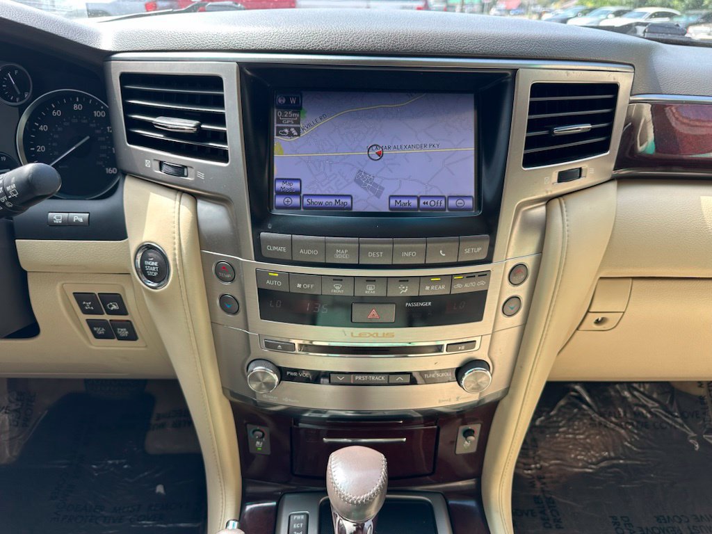 Used 2013 Lexus LX 570 4WD image 32