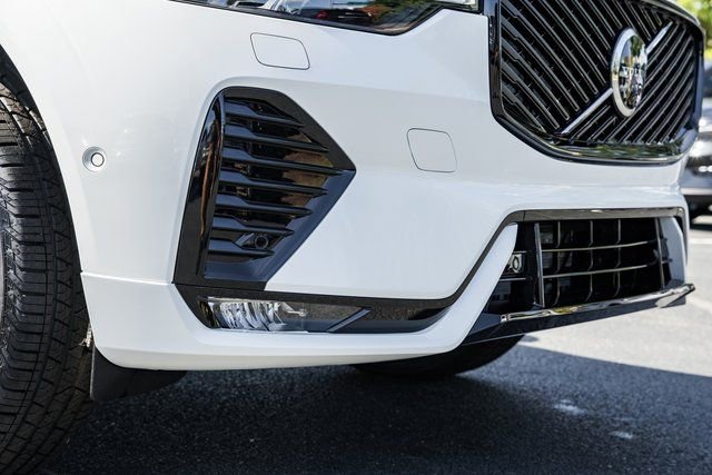 New 2026 Volvo XC60 B5 Plus w/ Protection Package Premier image 12