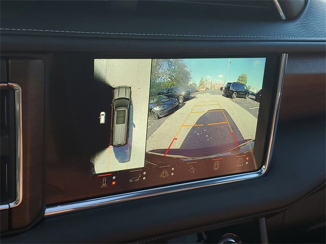 Used 2023 GMC Yukon Denali Ultimate image 15