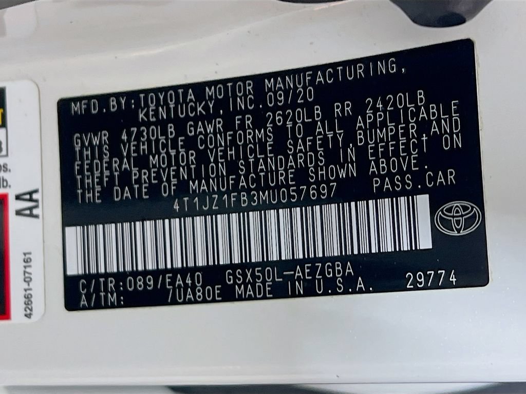 Certified 2021 Toyota Avalon XLE FWD image 28