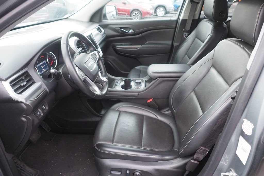 Used 2023 GMC Acadia SLT image 9