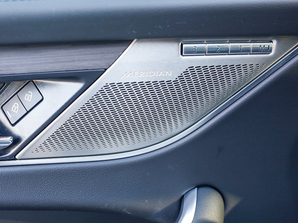 Used 2022 Jaguar F-PACE S image 46