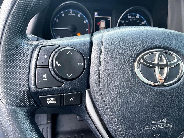 Used 2018 Toyota RAV4 LE AWD/4WD image 23