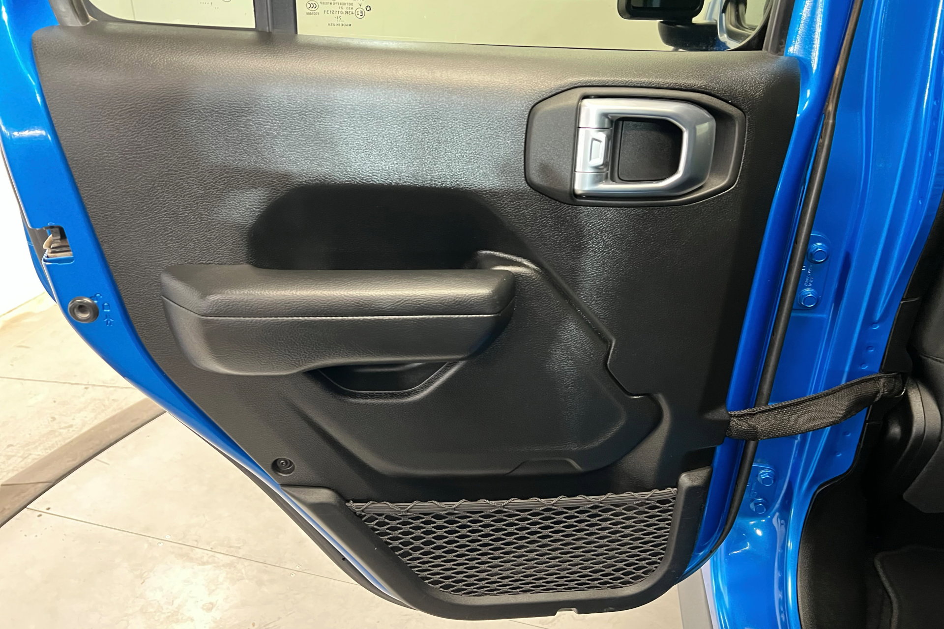 Used 2022 Jeep Wrangler Unlimited Rubicon w/ LED Lighting Group AWD/4WD image 19