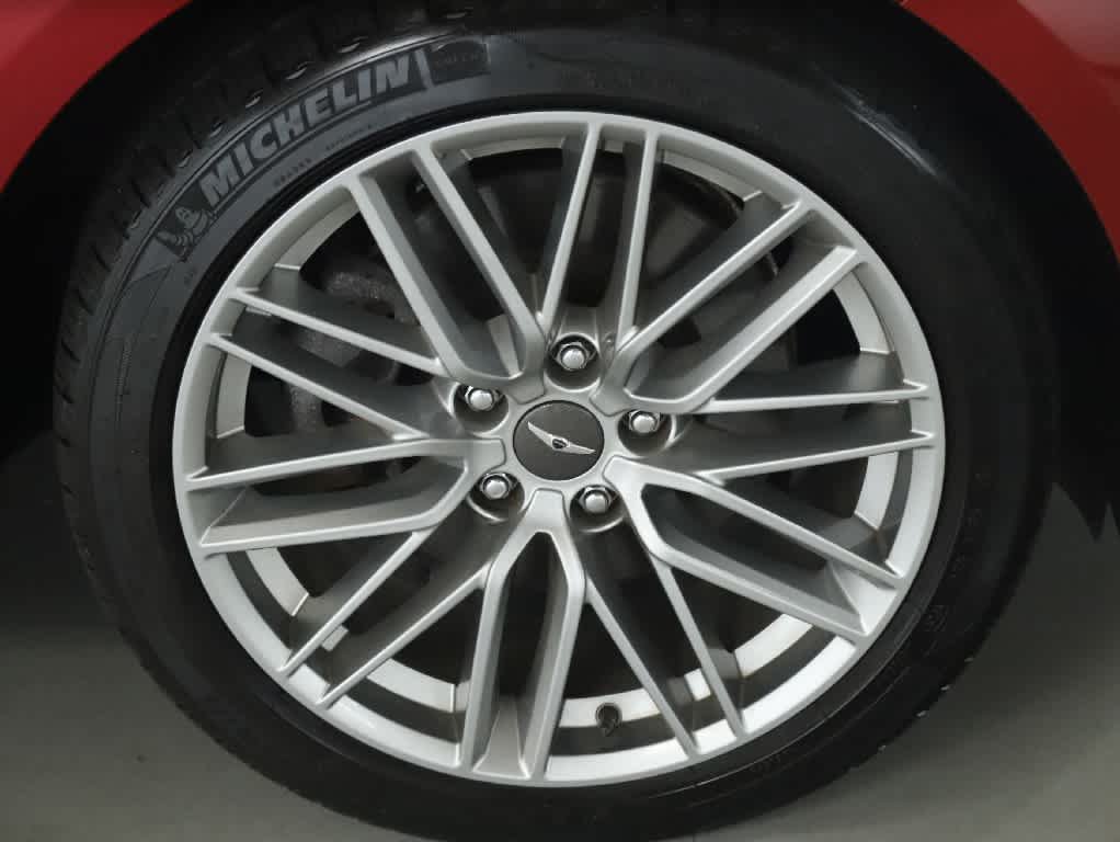 Used 2021 Genesis G70 2.0T AWD/4WD image 10