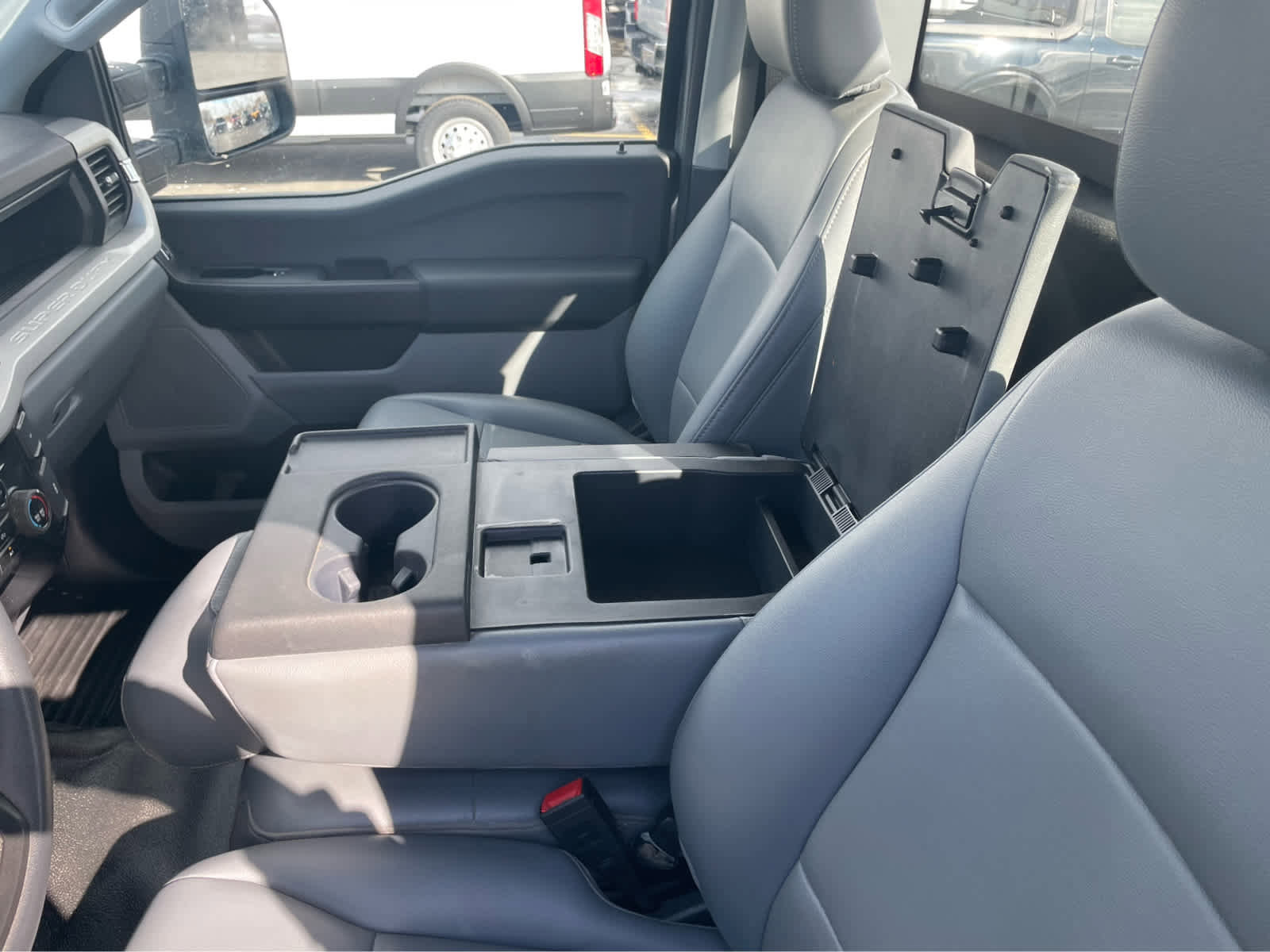 Used 2024 Ford F350 XL w/ Snow Plow Prep Package image 27