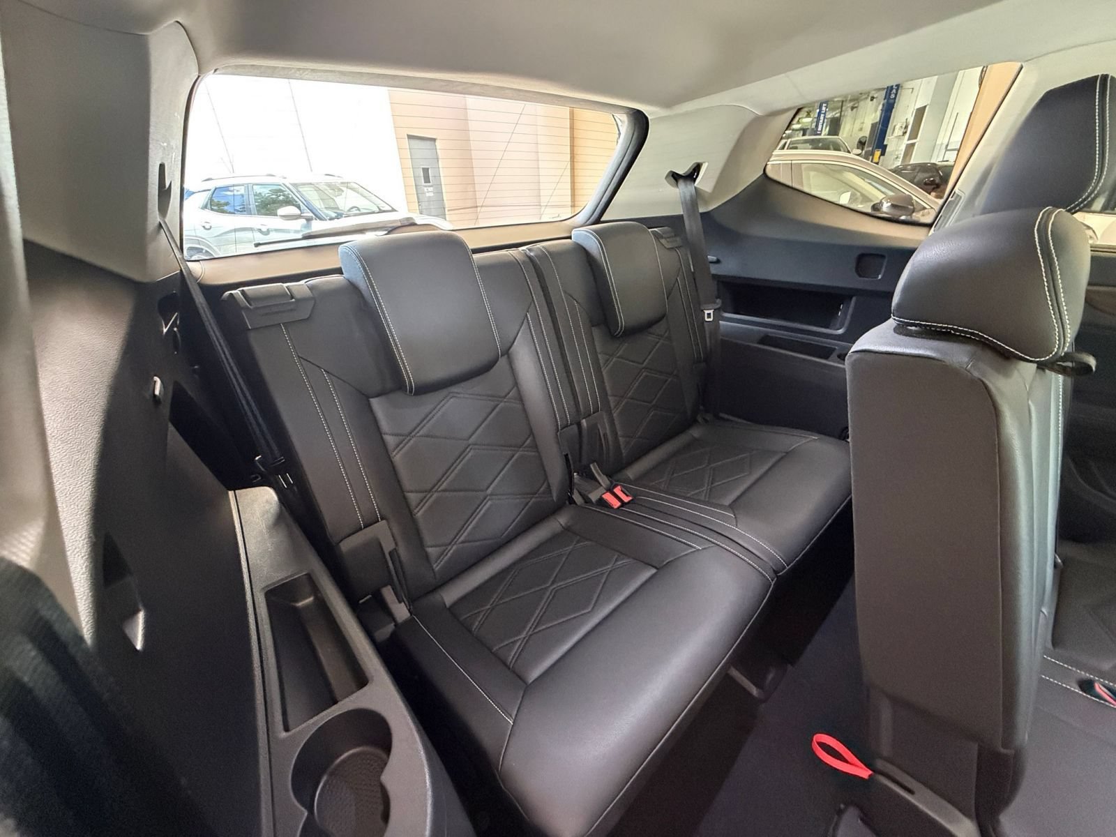 Used 2026 Volkswagen Atlas SE FWD image 21