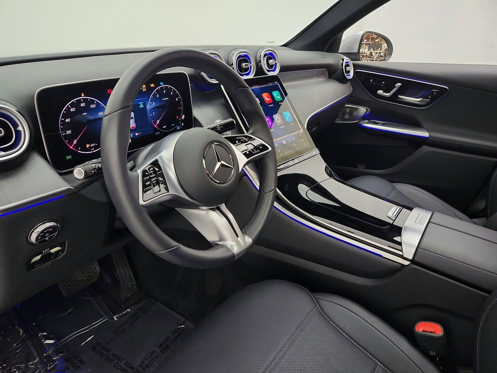 Certified 2025 Mercedes-Benz GLC 300 image 12