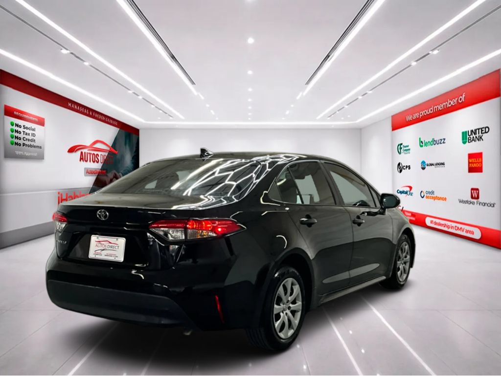 Used 2024 Toyota Corolla LE FWD image 8