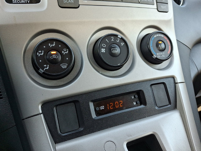 Used 2009 Toyota Matrix FWD image 16